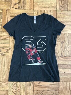New Jersey Devils Jesper Bratt women’s v neck t shirt - large - NWOT